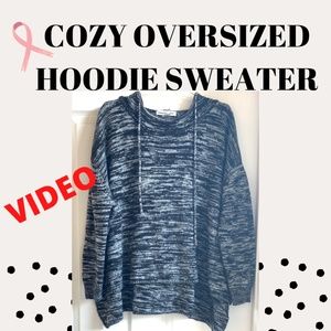 OVERSIZED HOODIE SWEATER BLACK AND WHITE
